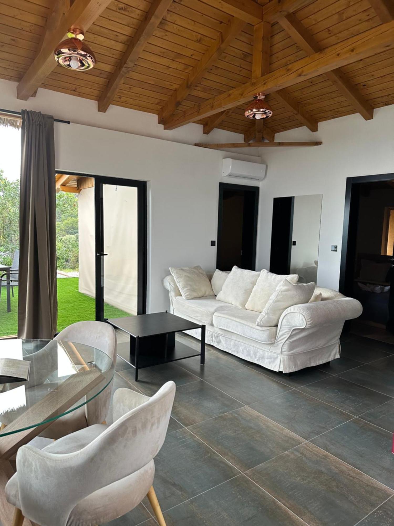 Golden Haven Luxe Bungalow Resort Муртер Экстерьер фото