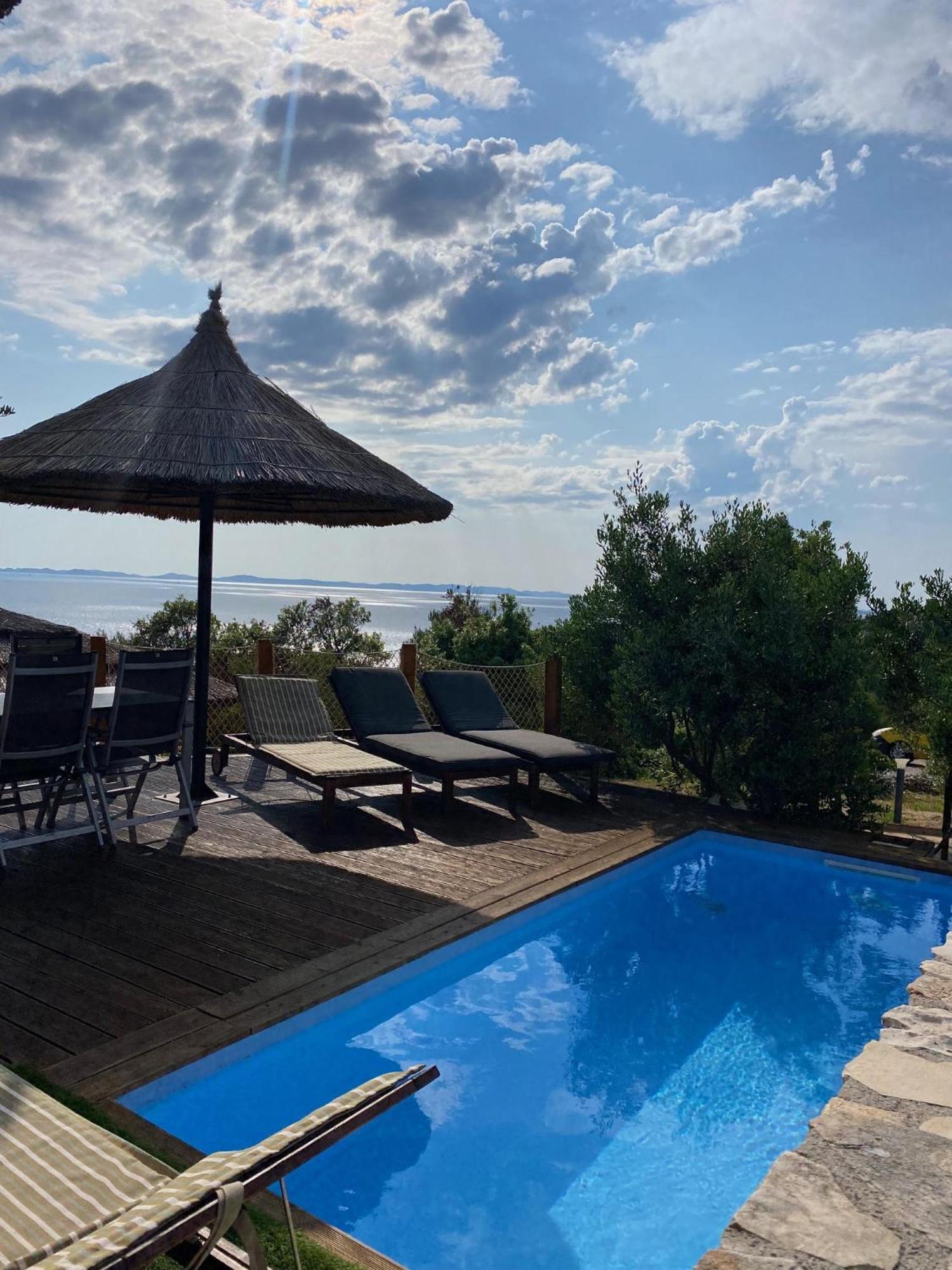Golden Haven Luxe Bungalow Resort Муртер Экстерьер фото
